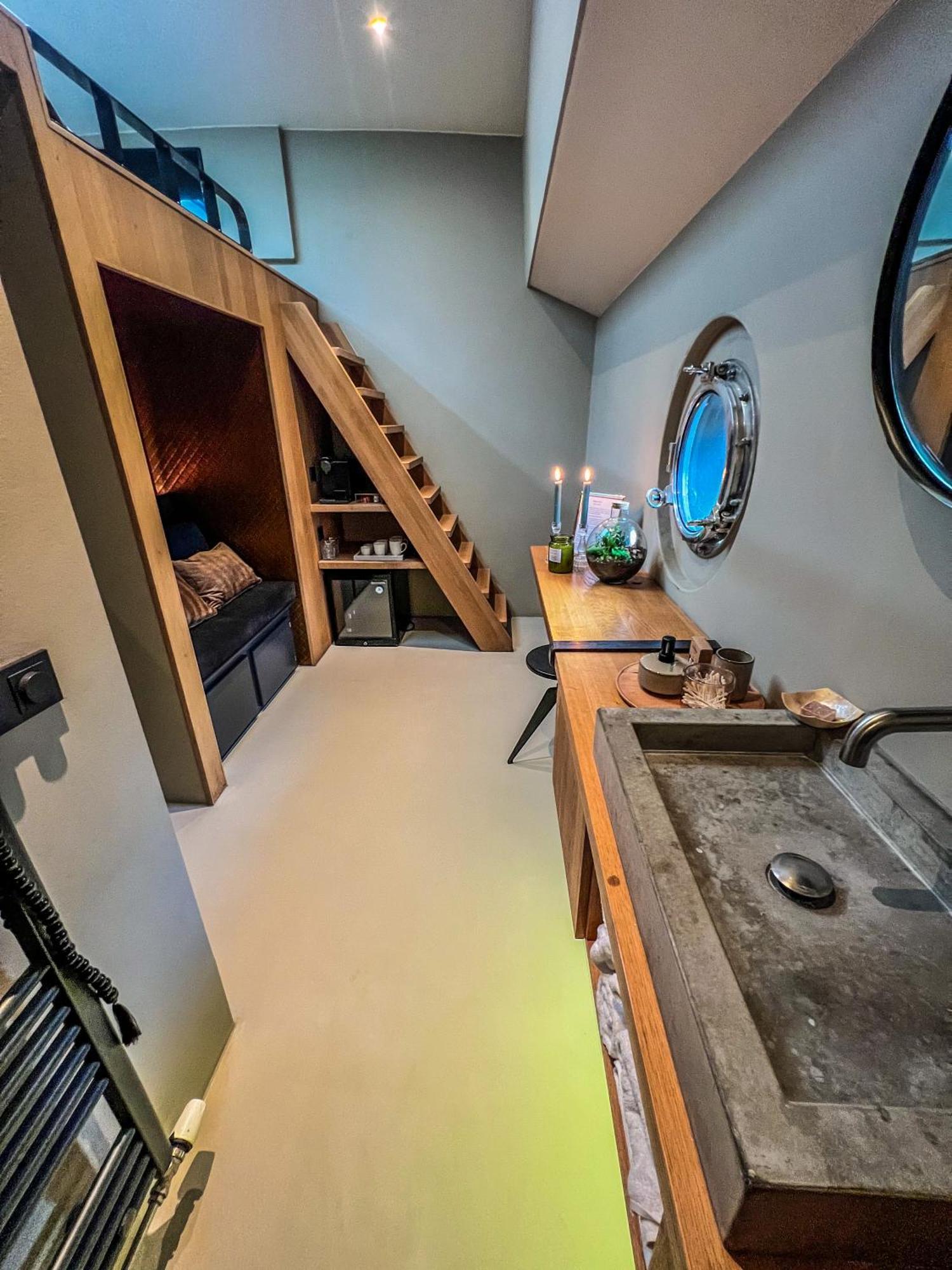 Boat & Boost Amsterdam Bed & Breakfast Bagian luar foto
