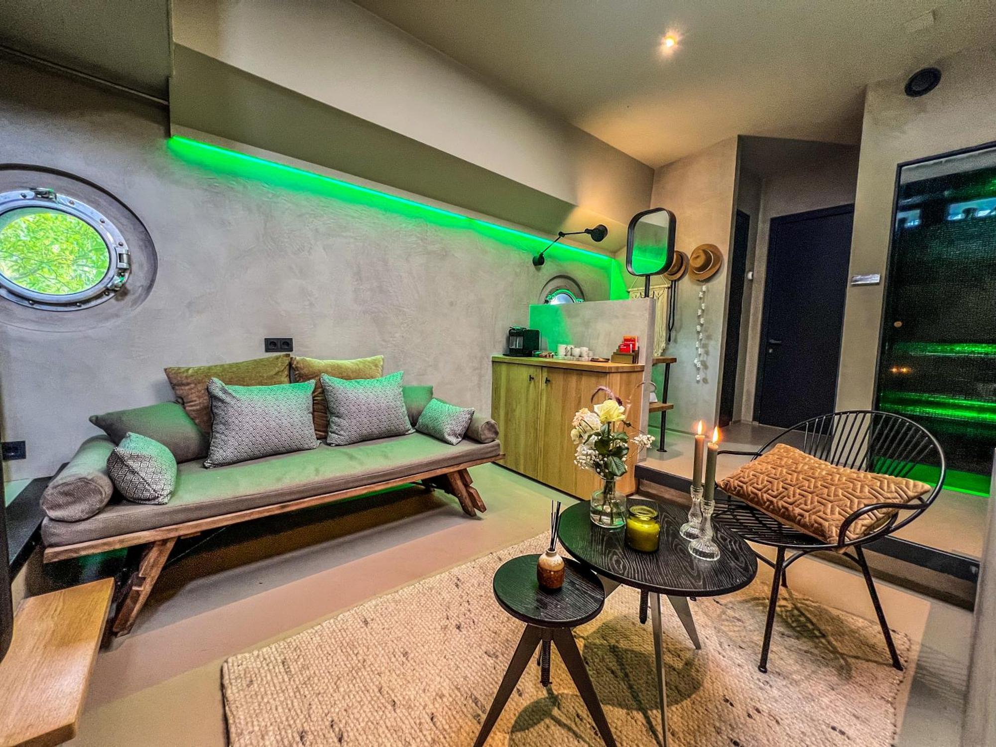 Boat & Boost Amsterdam Bed & Breakfast Bagian luar foto