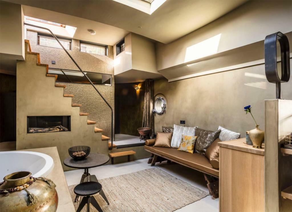 Boat & Boost Amsterdam Bed & Breakfast Bagian luar foto